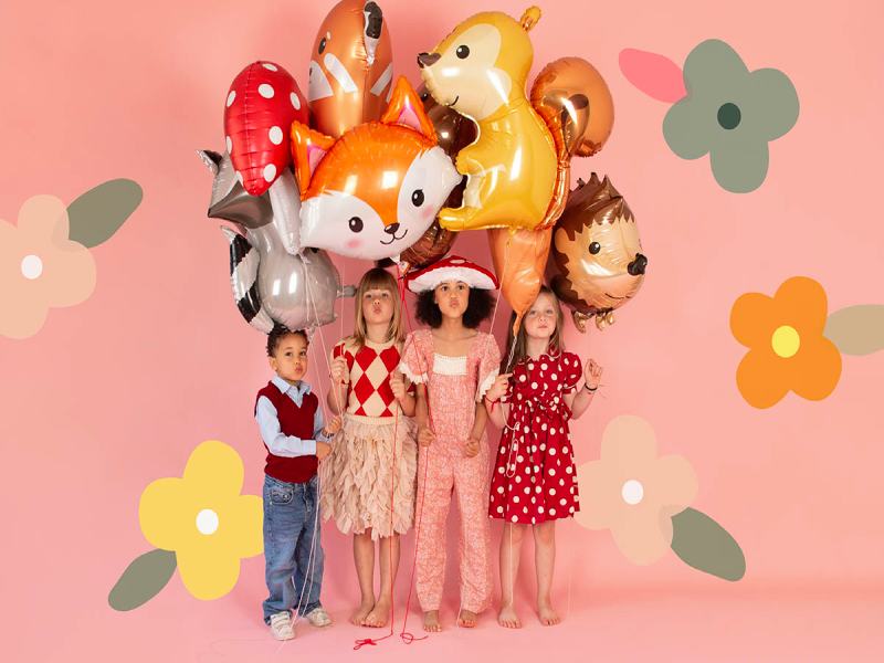 Décoration d’anniversaire enfant thème animaux de la forêt avec ballons colorés