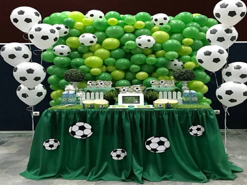 Décoration d'anniversaire kit complet football