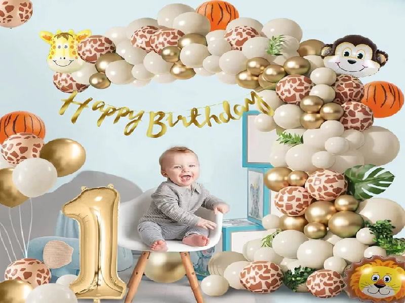 Décoration d’anniversaire enfant thème jungle avec ballons et animaux